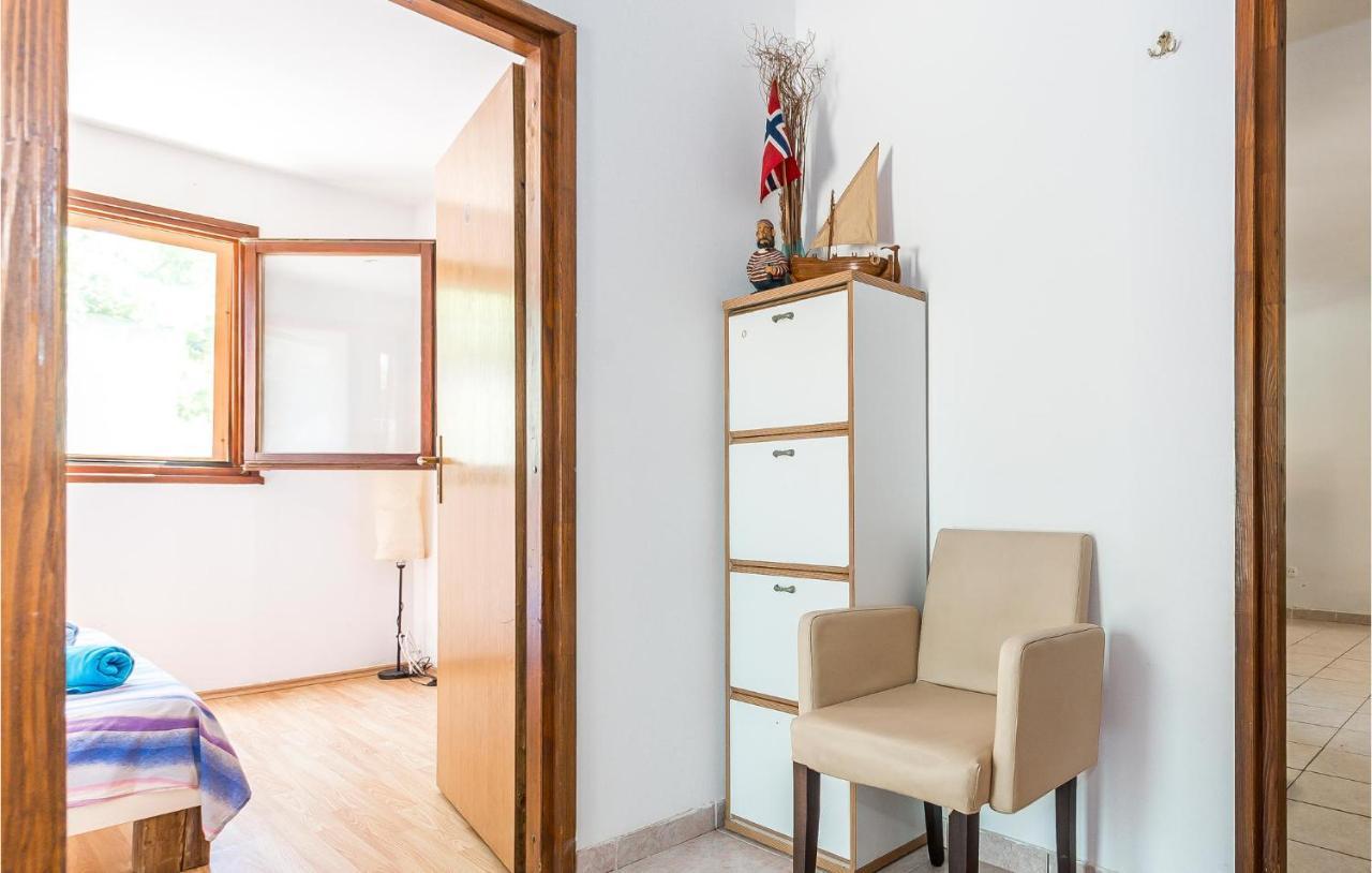 Nice Home In Jezera With Wifi Екстериор снимка