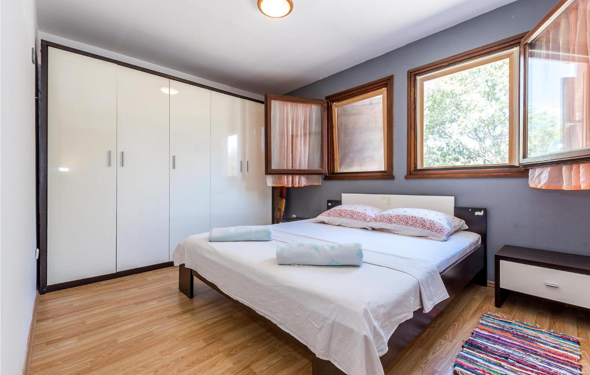 Nice Home In Jezera With Wifi Екстериор снимка