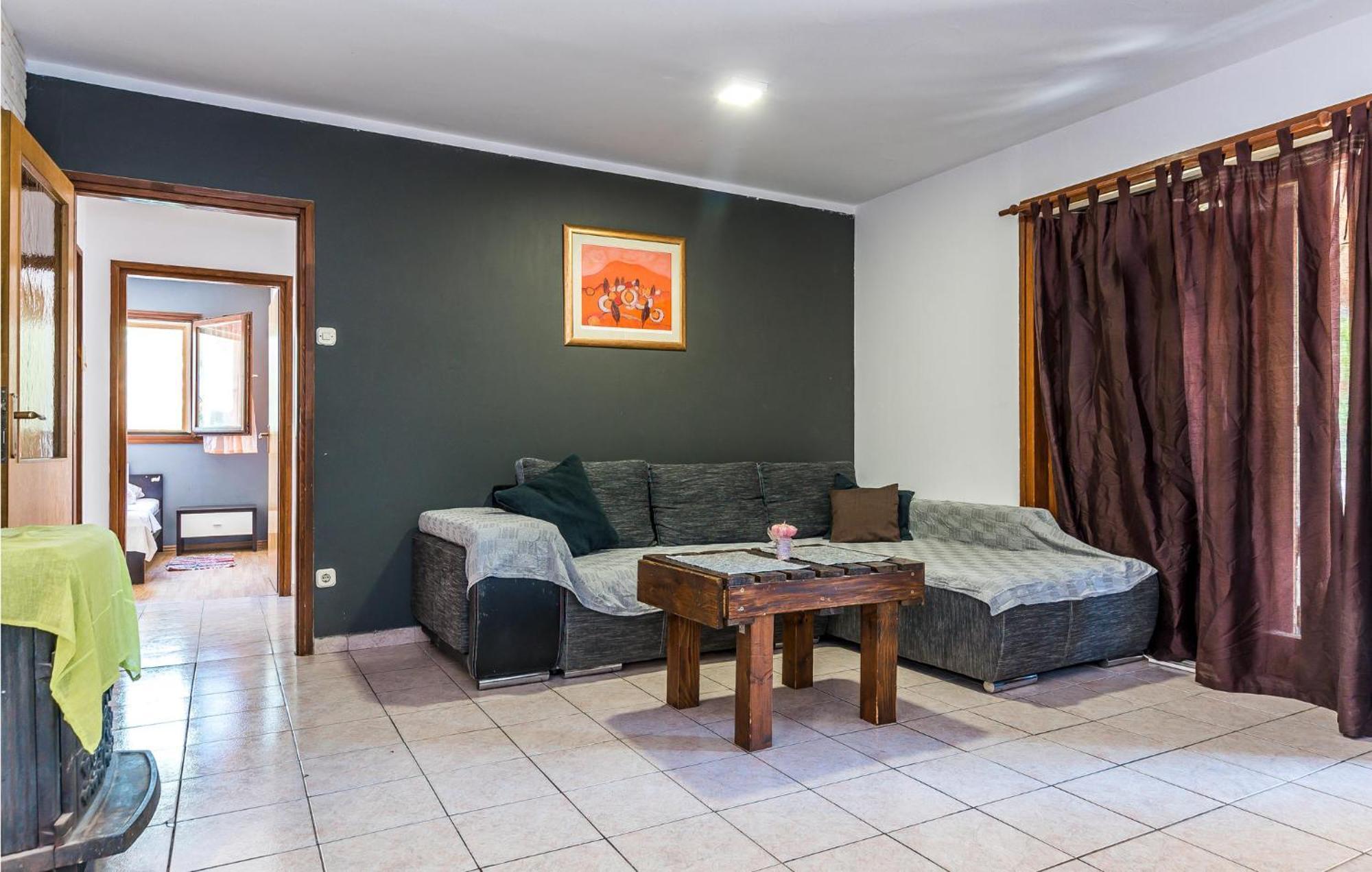 Nice Home In Jezera With Wifi Екстериор снимка